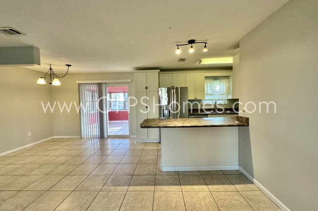 Building Photo - Move-in Special w/ Signed Lease by April 15