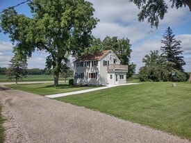 Building Photo - 8477 Crane Creek Rd