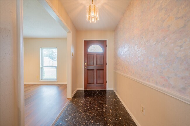 Building Photo - 9202 Benning Dr