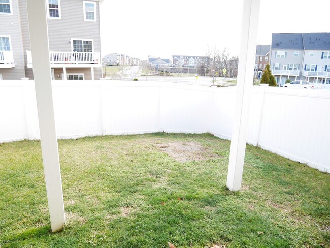 Building Photo - Large End-Unit Townhome- Owings Mills, MD