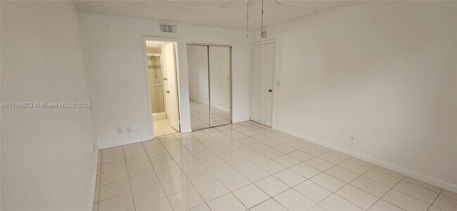 Building Photo - 9001 Wiles Rd