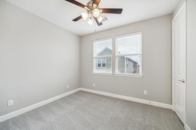 Building Photo - 5426 Camaguey St