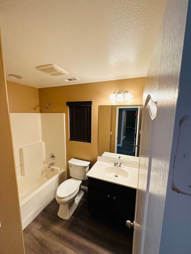 Building Photo - Coming Soon! Gorgeous 4 bed, 4 Bath Canyon Hills home for Lease!