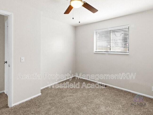 Building Photo - 2360 N 250 W