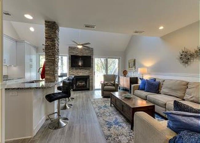 Building Photo - 2 BR, 2 BA Spring Lake Condo