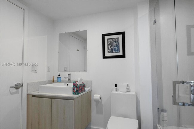 Building Photo - 13800 Highland Dr