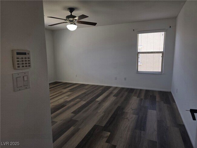 Building Photo - 6640 April Bend Ct