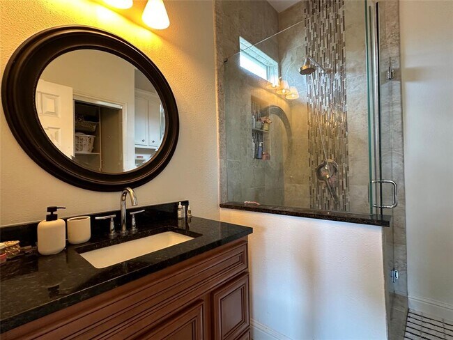 Building Photo - 7406 Curly Leaf Cove