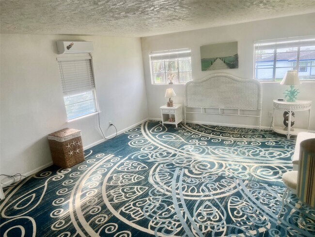 Building Photo - 6004 Avenue T