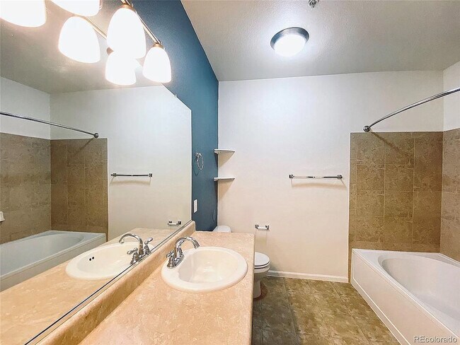 Building Photo - 7130 Simms St