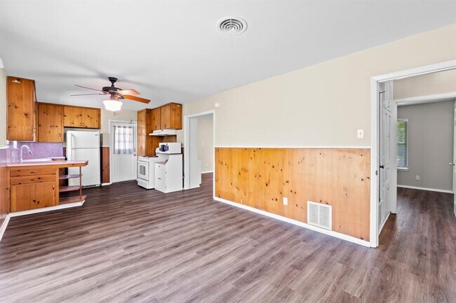 Building Photo - 5118 Waterbrook Dr
