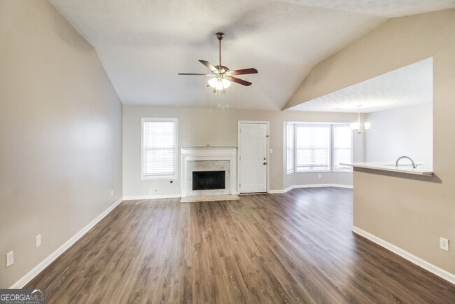 Building Photo - 1376 Trafalgar Way