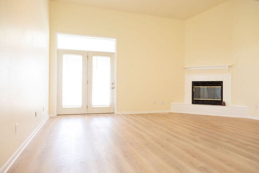 Building Photo - 984 22nd Ave