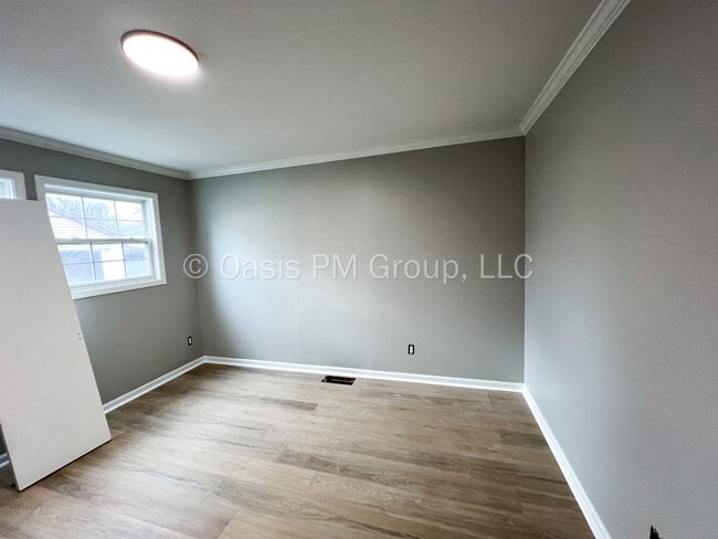 Building Photo - 4215 Avery Rd