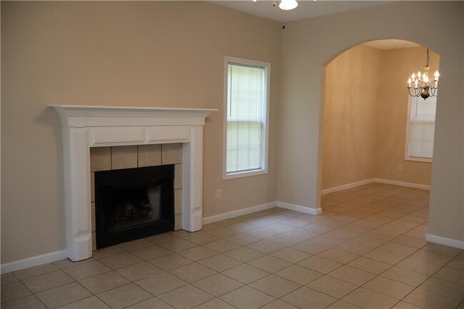 Building Photo - 176 Rivergate Ct