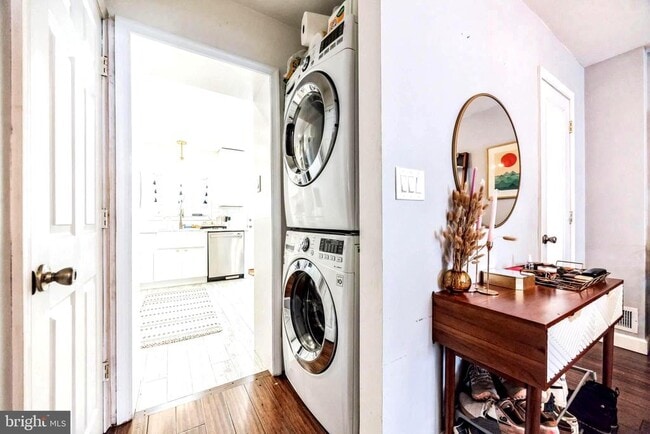 Building Photo - 1732 Manton St