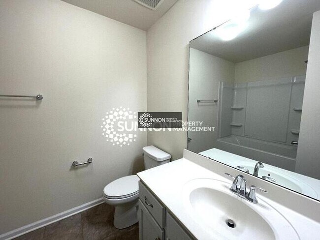 Building Photo - End Unit 3 BR 2.5 BA w/ Garage