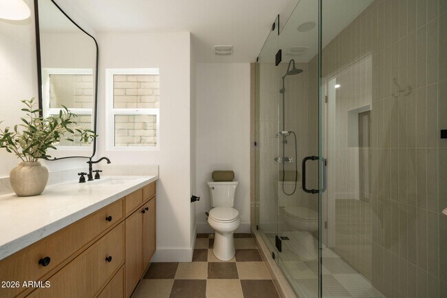 Building Photo - 7837 E Crestwood Way