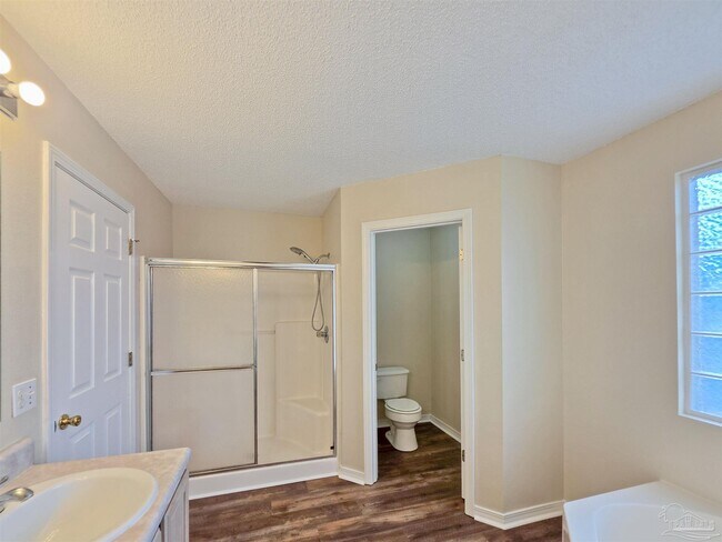 Building Photo - 1057 Freeboard Blvd