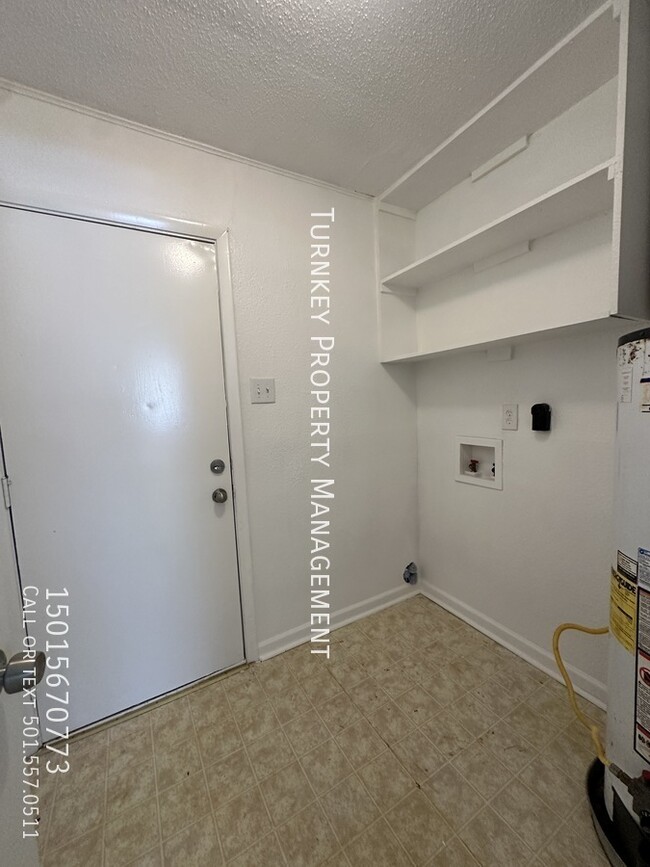 Building Photo - Duplex in Jacksonville for Rent!