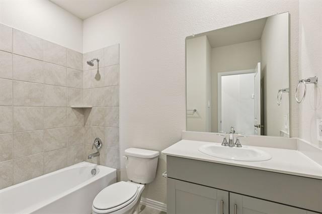 Building Photo - 606 Travine Dr