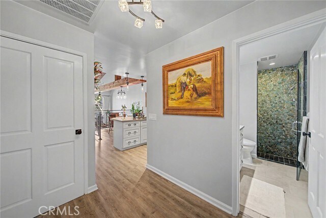 Building Photo - 6315 Marina Pacifica Dr S