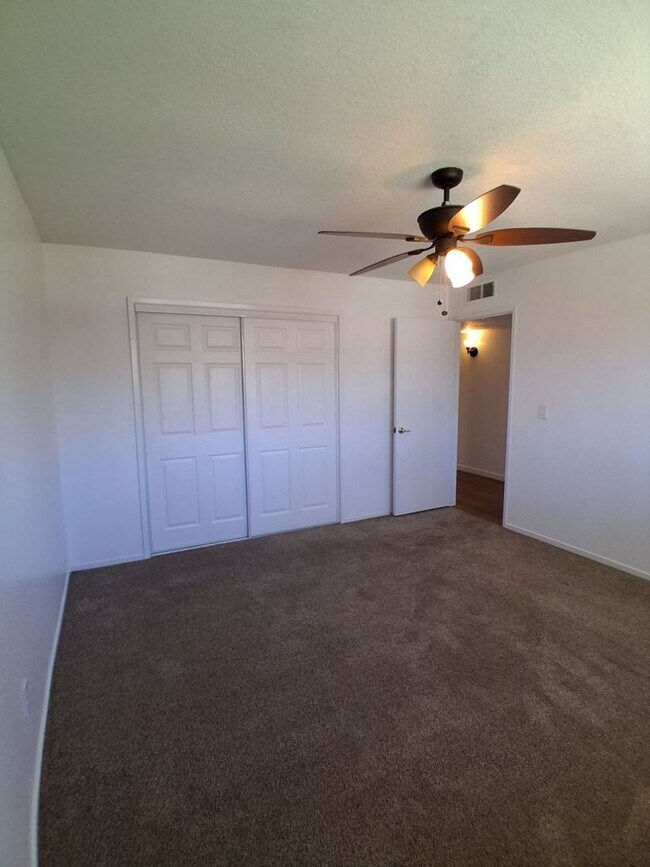 Building Photo - Updated Single-Story 3BR Home with Spacious Living Areas & Convenient Location!