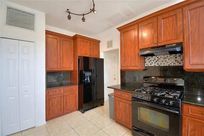 Building Photo - 5368 Dahlia Reserve Dr