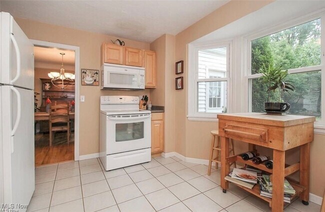 Building Photo - 4178 Bushnell Rd