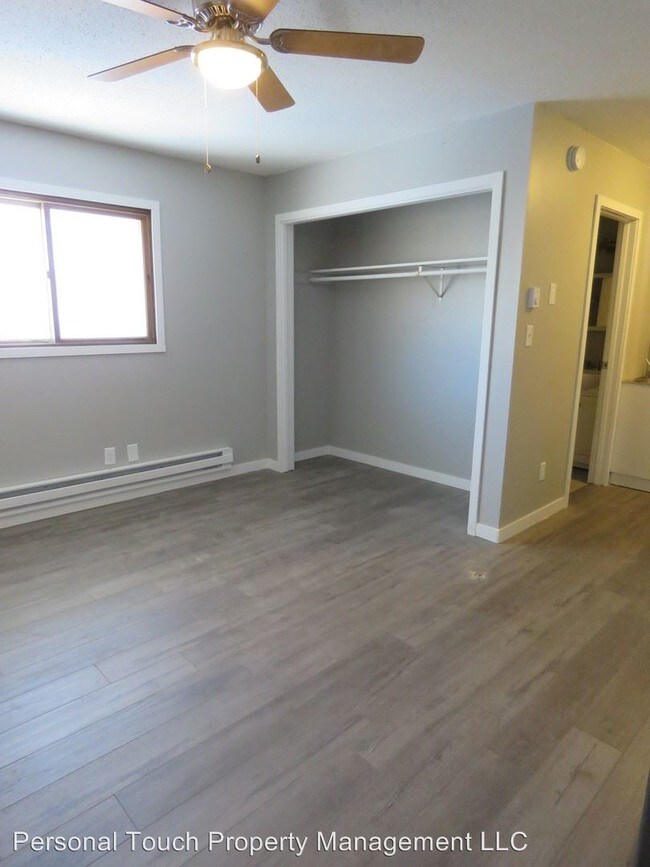 Building Photo - 717 30th St N