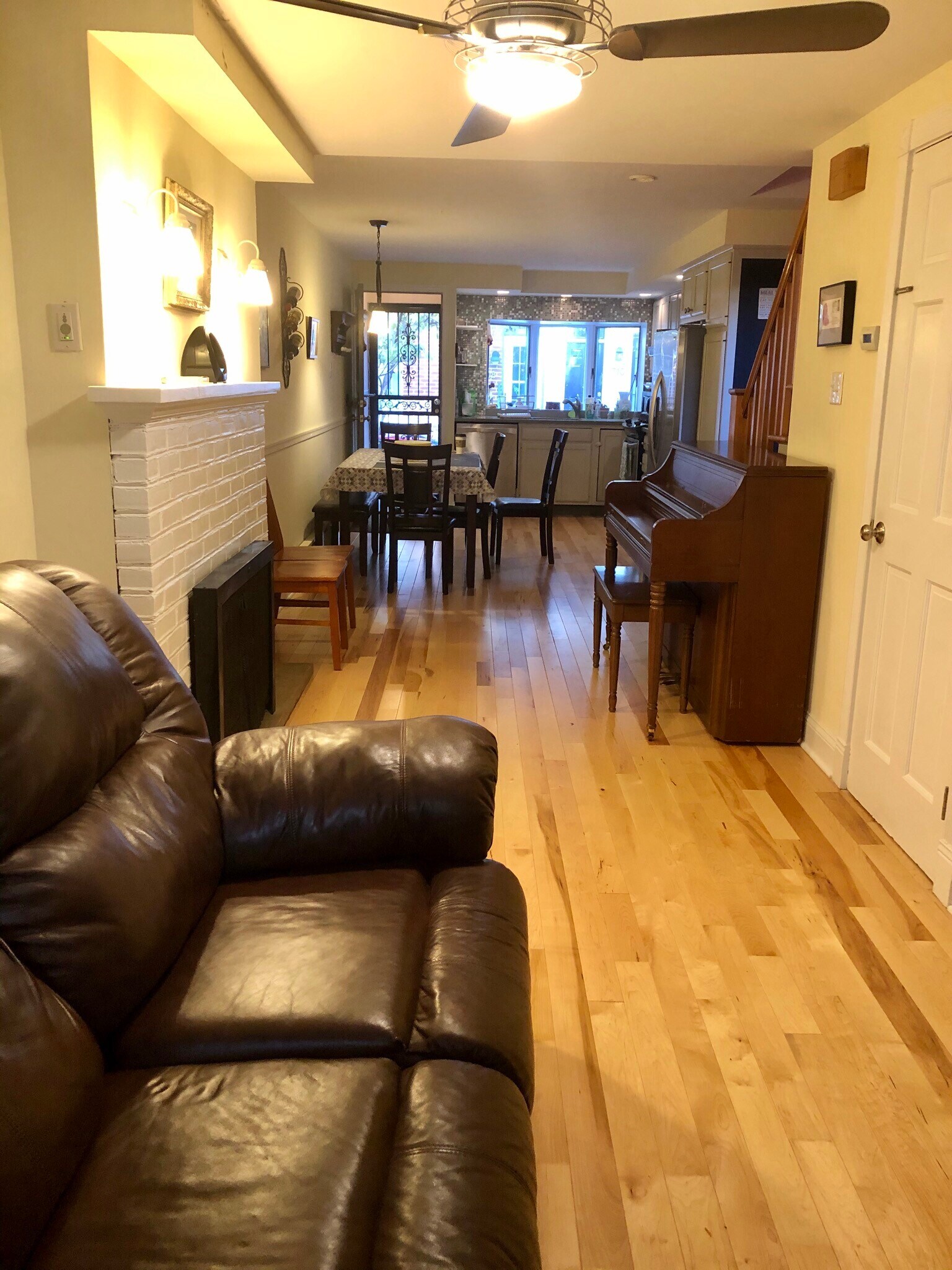 Building Photo - 711 Clymer St