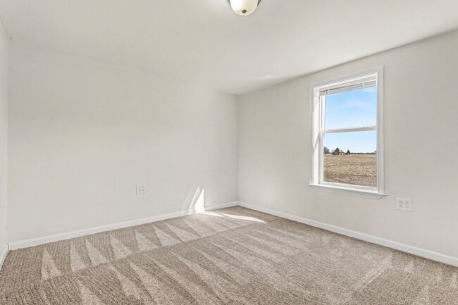 Building Photo - 11064 W Bruns Rd