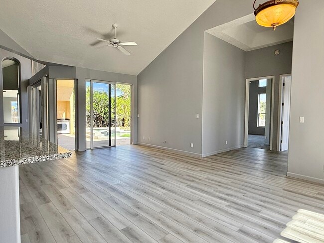 Building Photo - 400 Corsair Dr