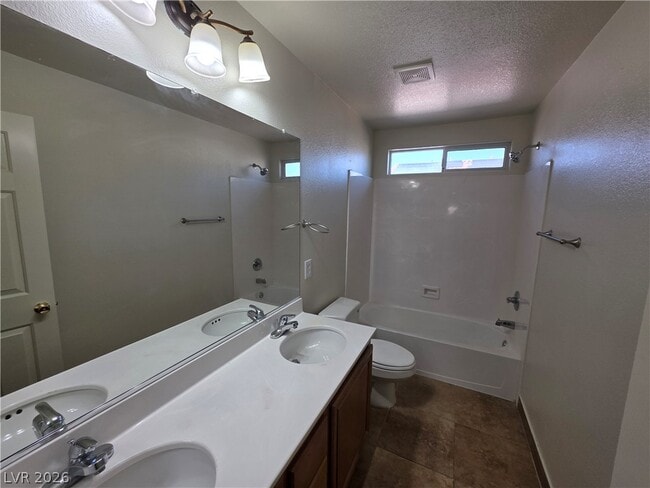 Building Photo - 2312 Scissortail Ct