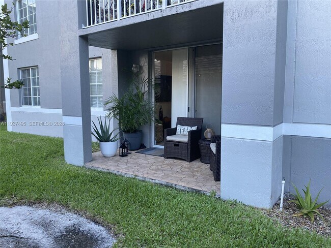 Building Photo - 620 SW 111th Ave