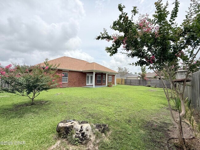 Building Photo - 3719 Bay Tree Rd