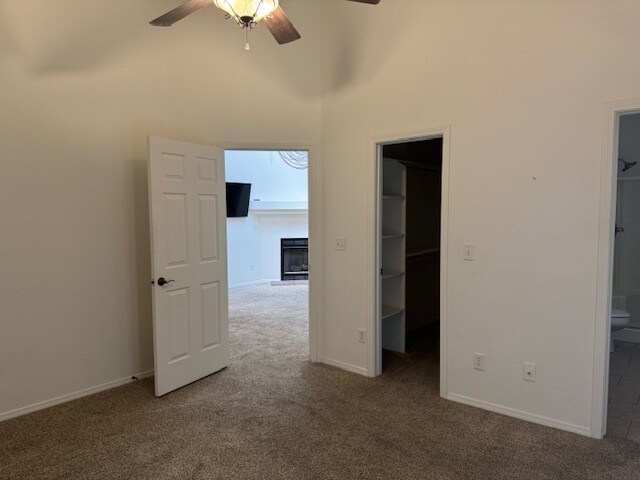 Building Photo - 1371 Loren Dr