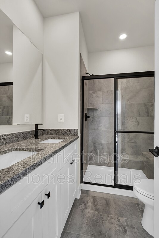 Building Photo - 4332 Roland Heights Ave