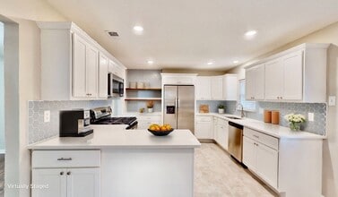 Building Photo - 1404 Meadowcrest Dr