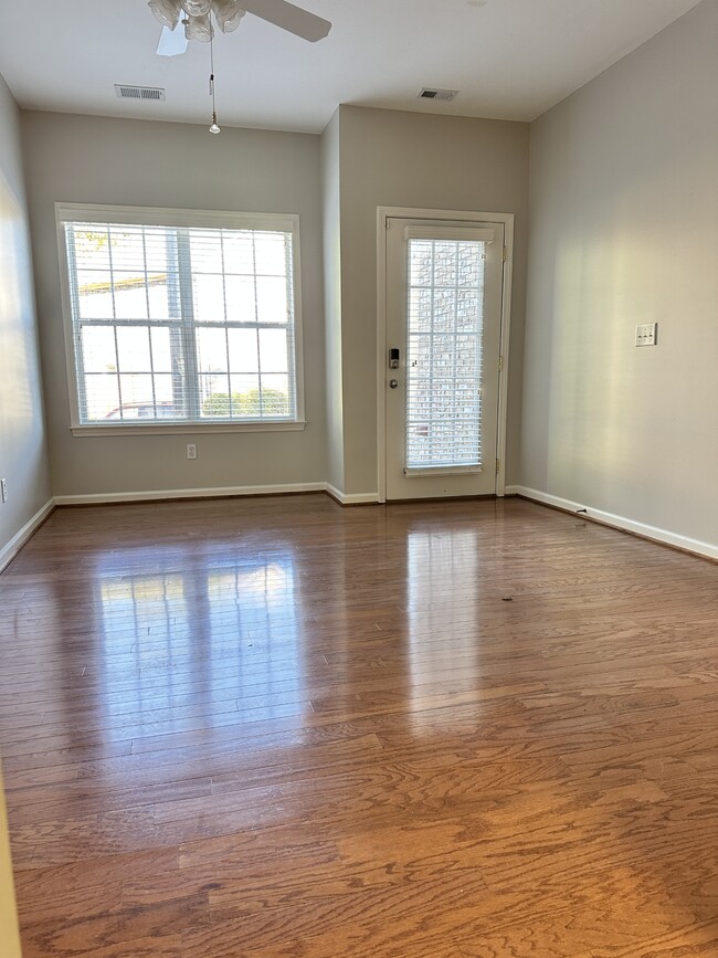 Building Photo - 525 Hackberry Ridge Cove