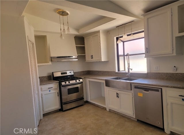 Building Photo - 26379 Corona Dr