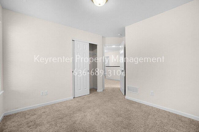 Building Photo - Coming Soon!!! Spacious and Modern 3-Bedroom Home for Rent Near Butler Lake