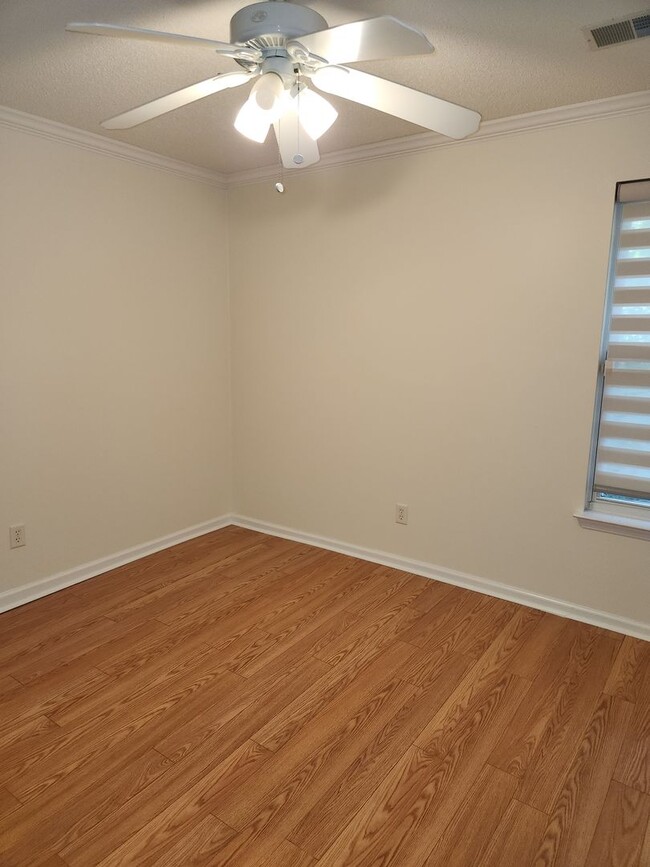 Building Photo - Lovley 3 Bedroom 2 Bath Located in Irmo**A...