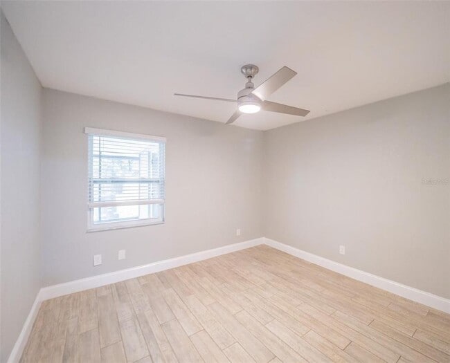 Building Photo - 2419 Rio Pinar Lakes Blvd