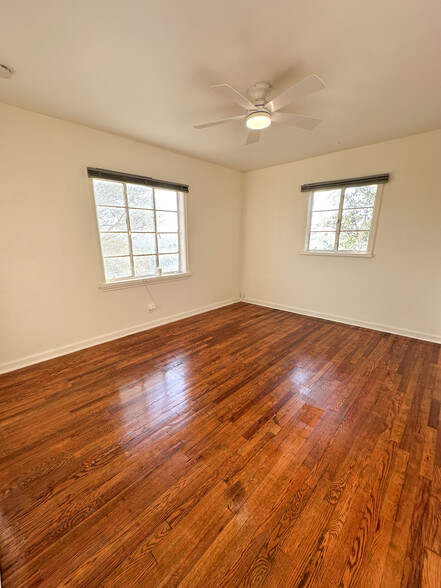 Building Photo - 2928 Piedmont Dr