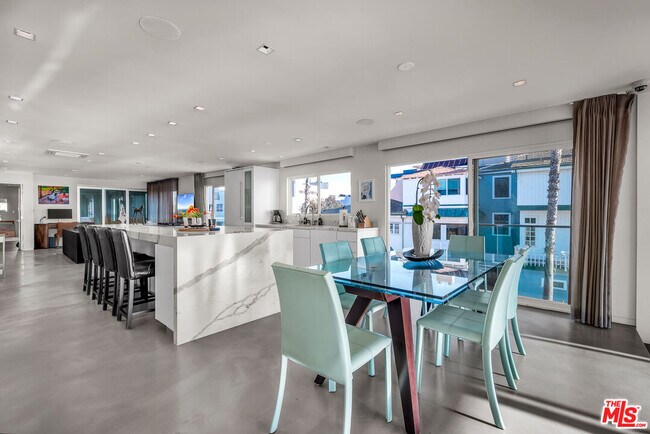 Building Photo - 1 Driftwood St