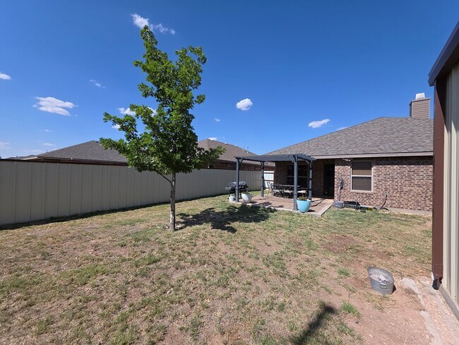 Building Photo - 9701 Desert Ave