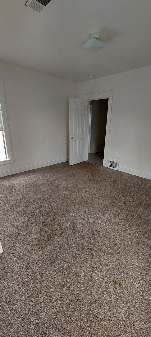 Building Photo - (1614 8th Ave)