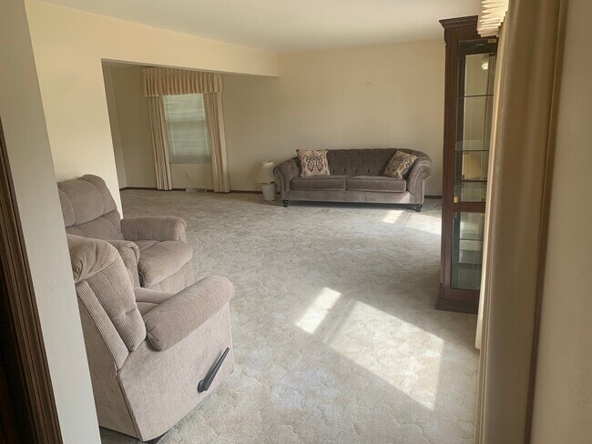 Building Photo - 4790 N 186th St