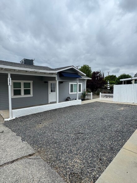 Building Photo - 1820 E Woodbury Rd.